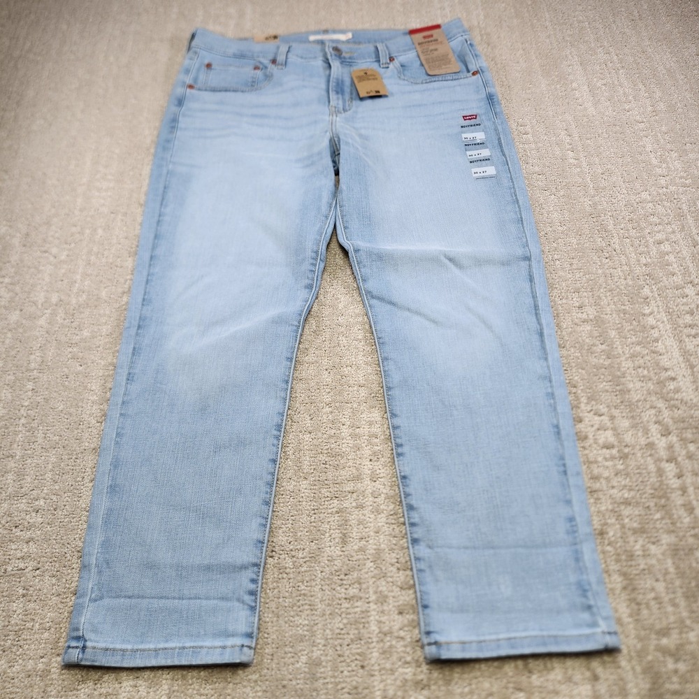 Levis Jeans Women 30x27 Boyfriend Mid Rise Relaxed Tapered Light Wash Denim